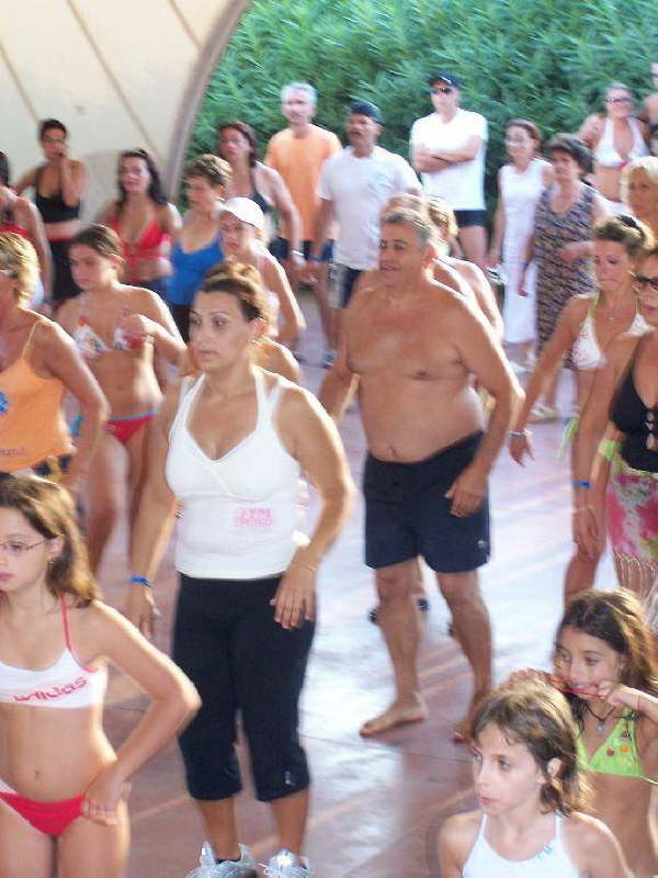 Balli di gruppo - L'Equipe d'Animazione Porto Kaleo 2006 - 037