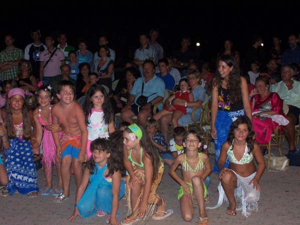 Festa Hawaiana - L'Equipe d'Animazione Porto Kaleo 2006 - 002