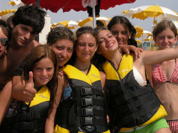 Ospiti Porto Kaleo - L'Equipe d'Animazione Porto Kaleo 2006 - 266